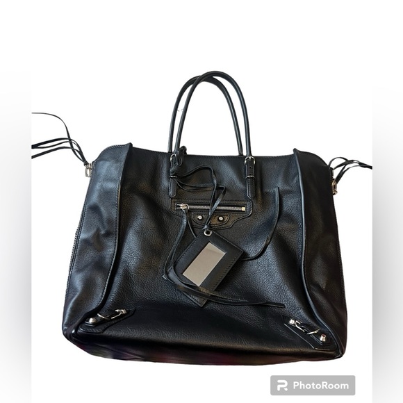 Balenciaga A5 Zip Around Tote - Picture 12 of 12